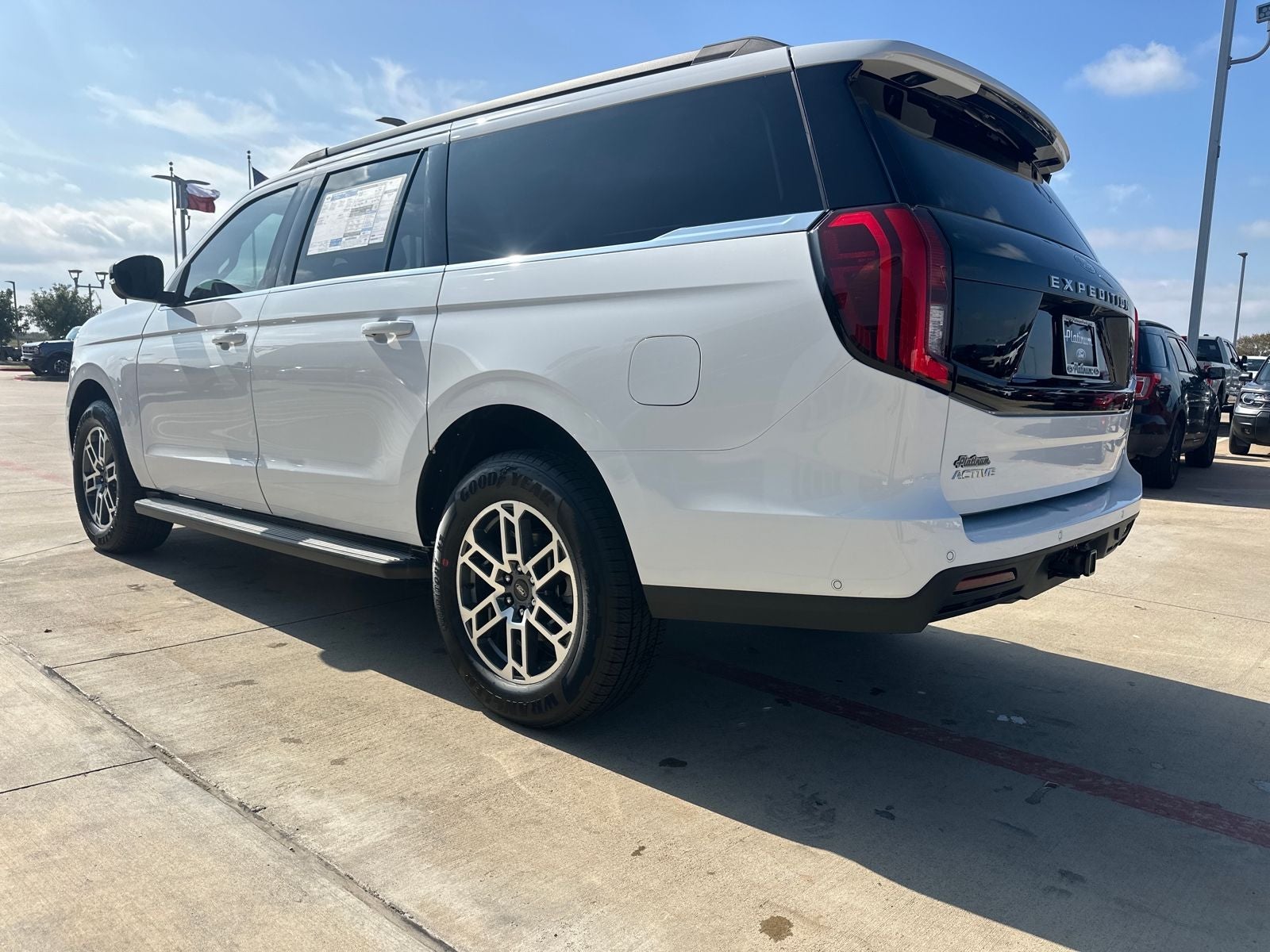 2025 Ford Expedition Max Active