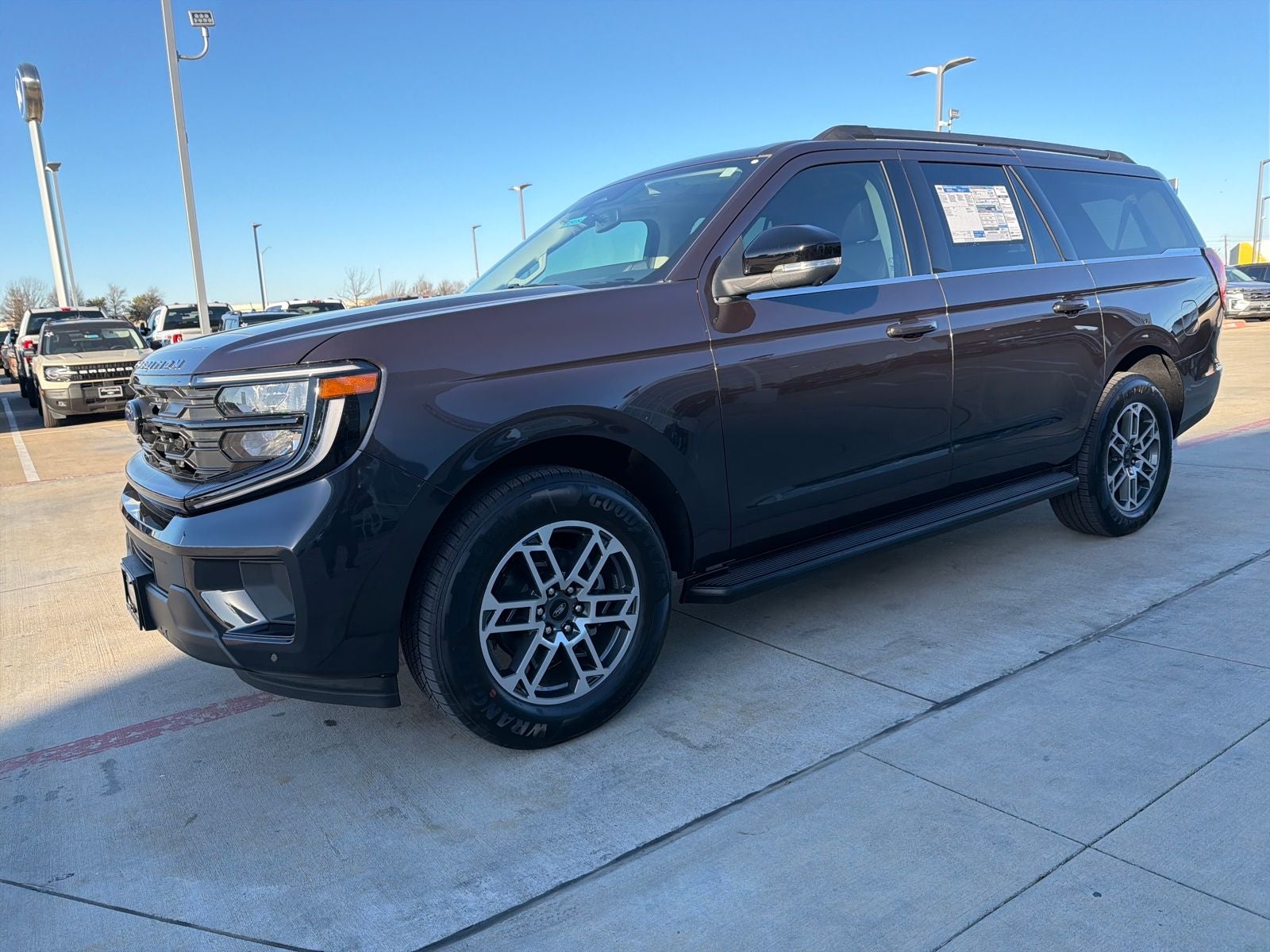 2025 Ford Expedition Max Active