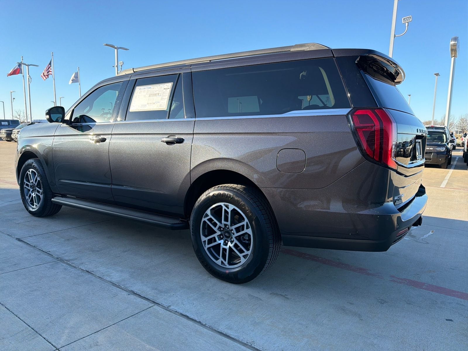 2025 Ford Expedition Max Active