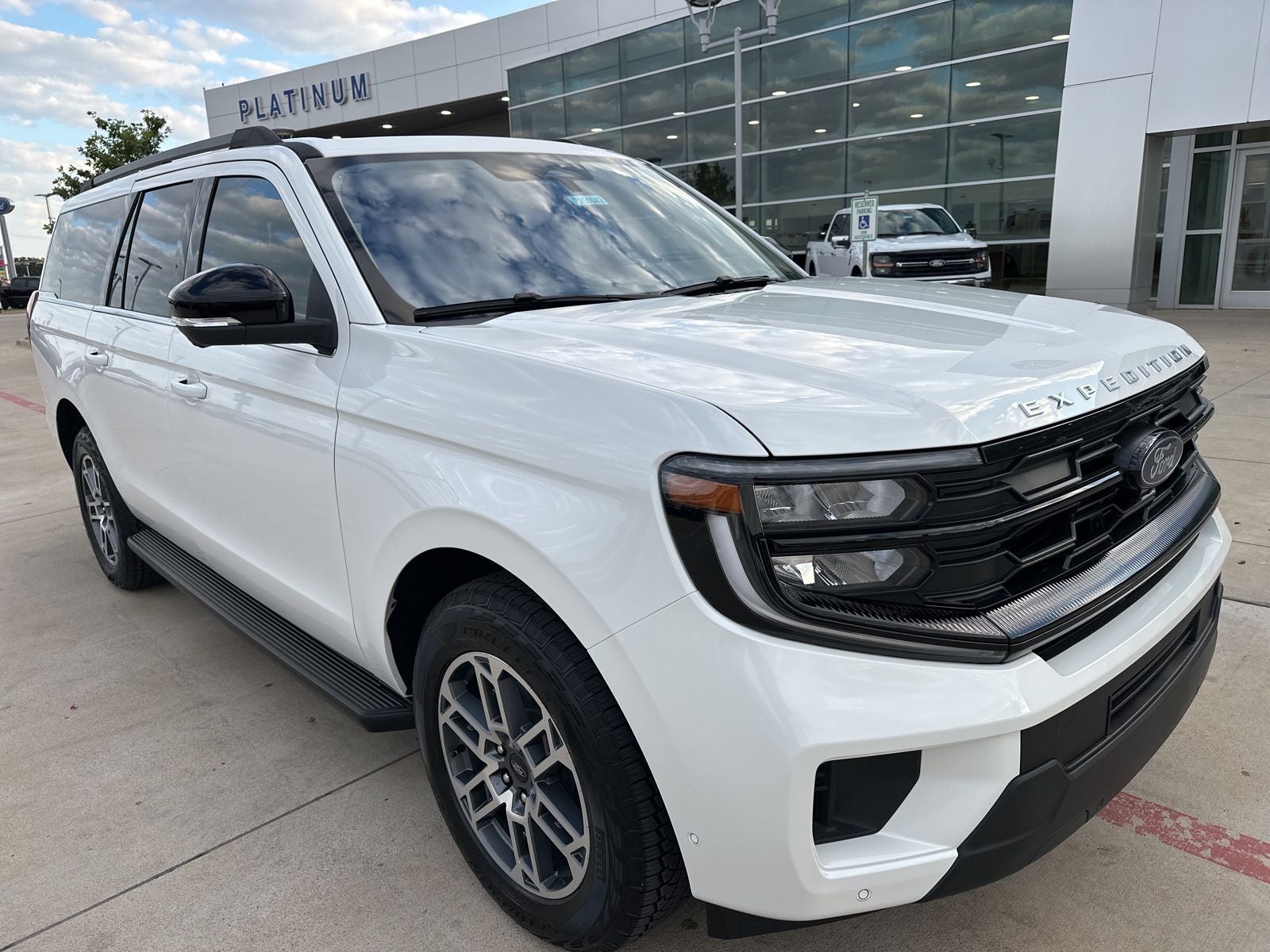 2025 Ford Expedition Max Active