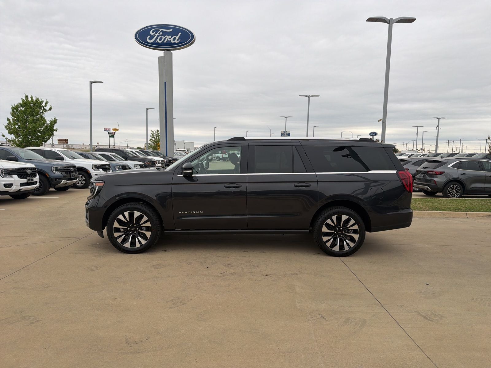 2026 Ford Expedition Max Platinum