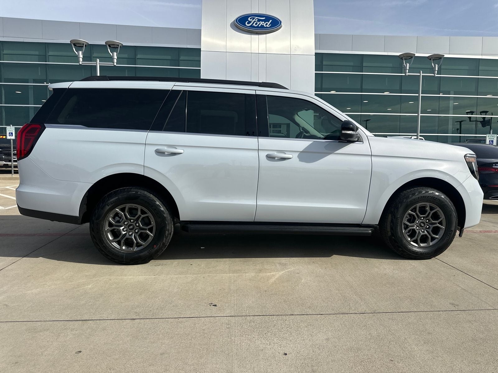 2026 Ford Expedition Active