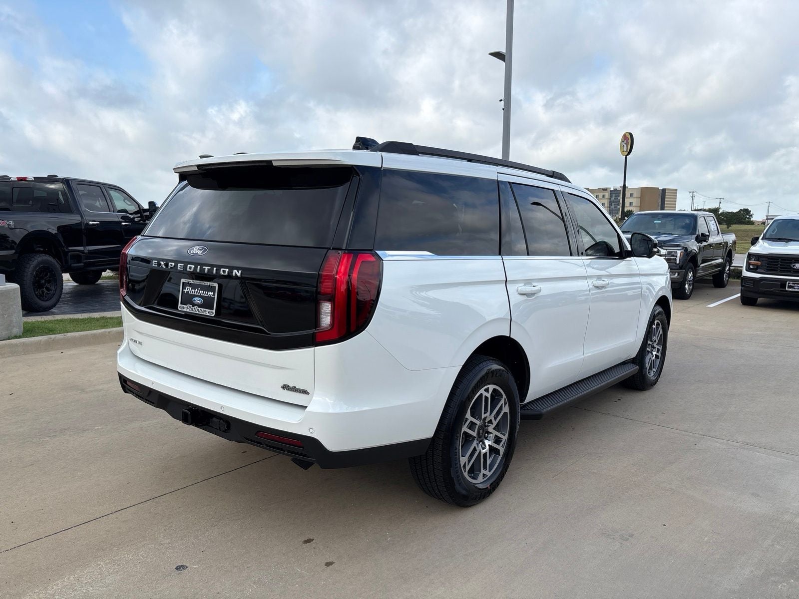 2026 Ford Expedition Active