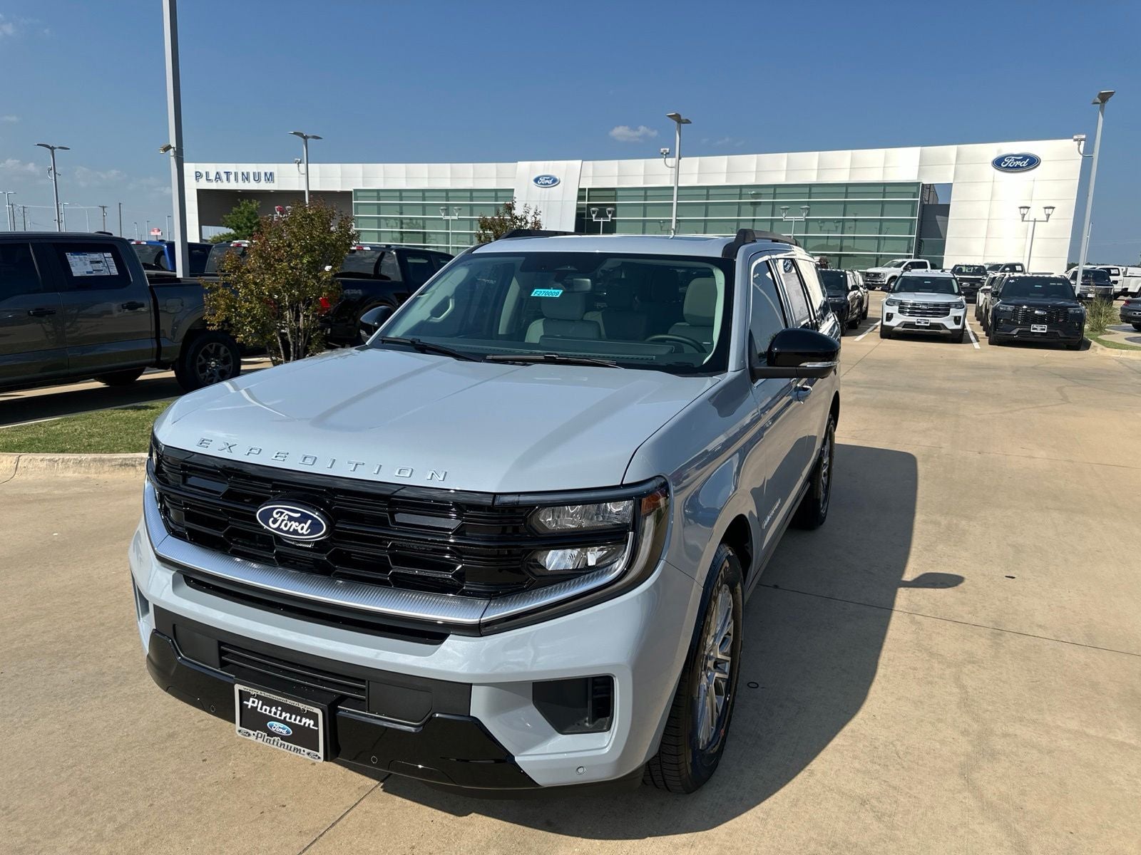 2027 Ford Expedition Platinum