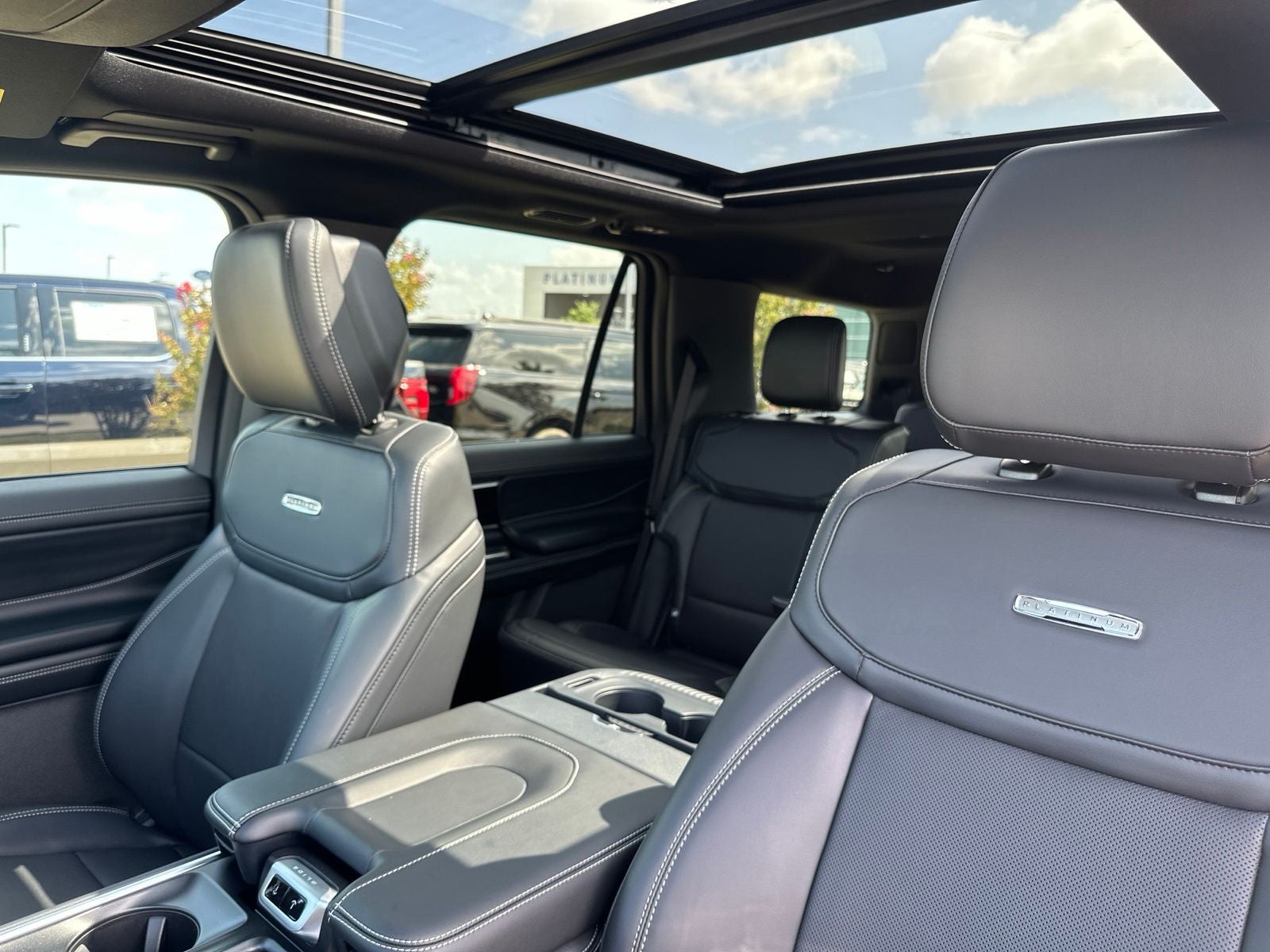 2027 Ford Expedition Platinum