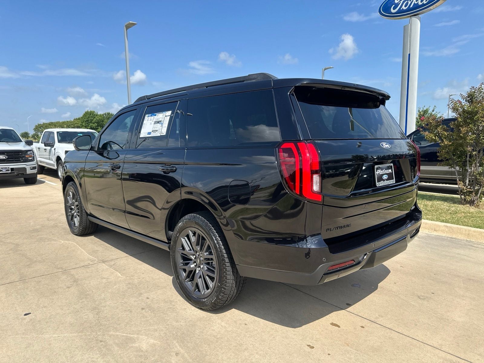 2027 Ford Expedition Platinum