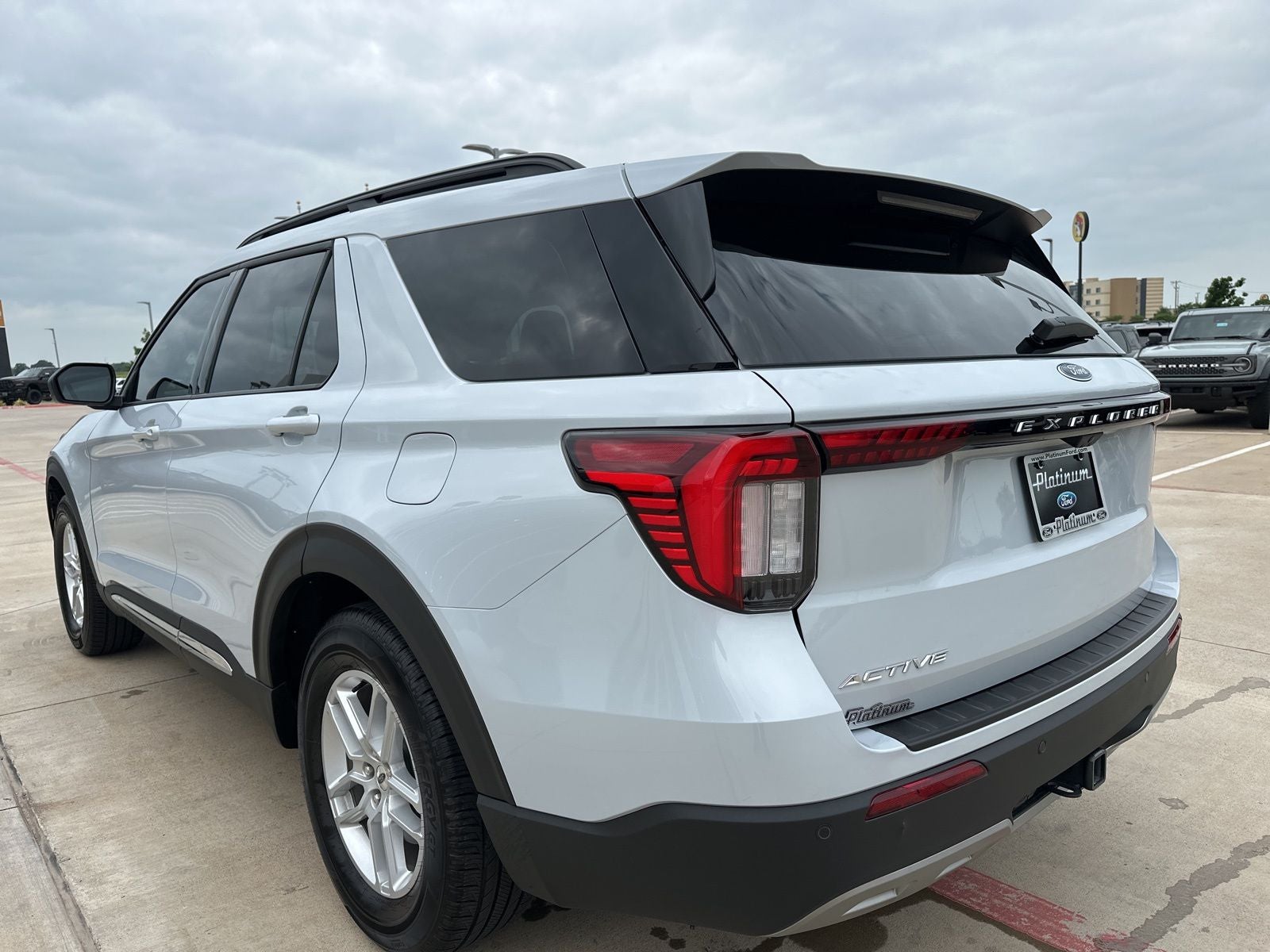 2025 Ford Explorer Active