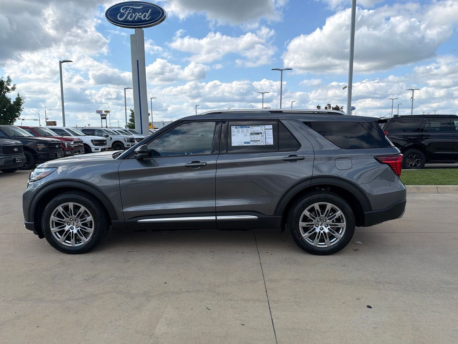 2026 Ford Explorer Platinum