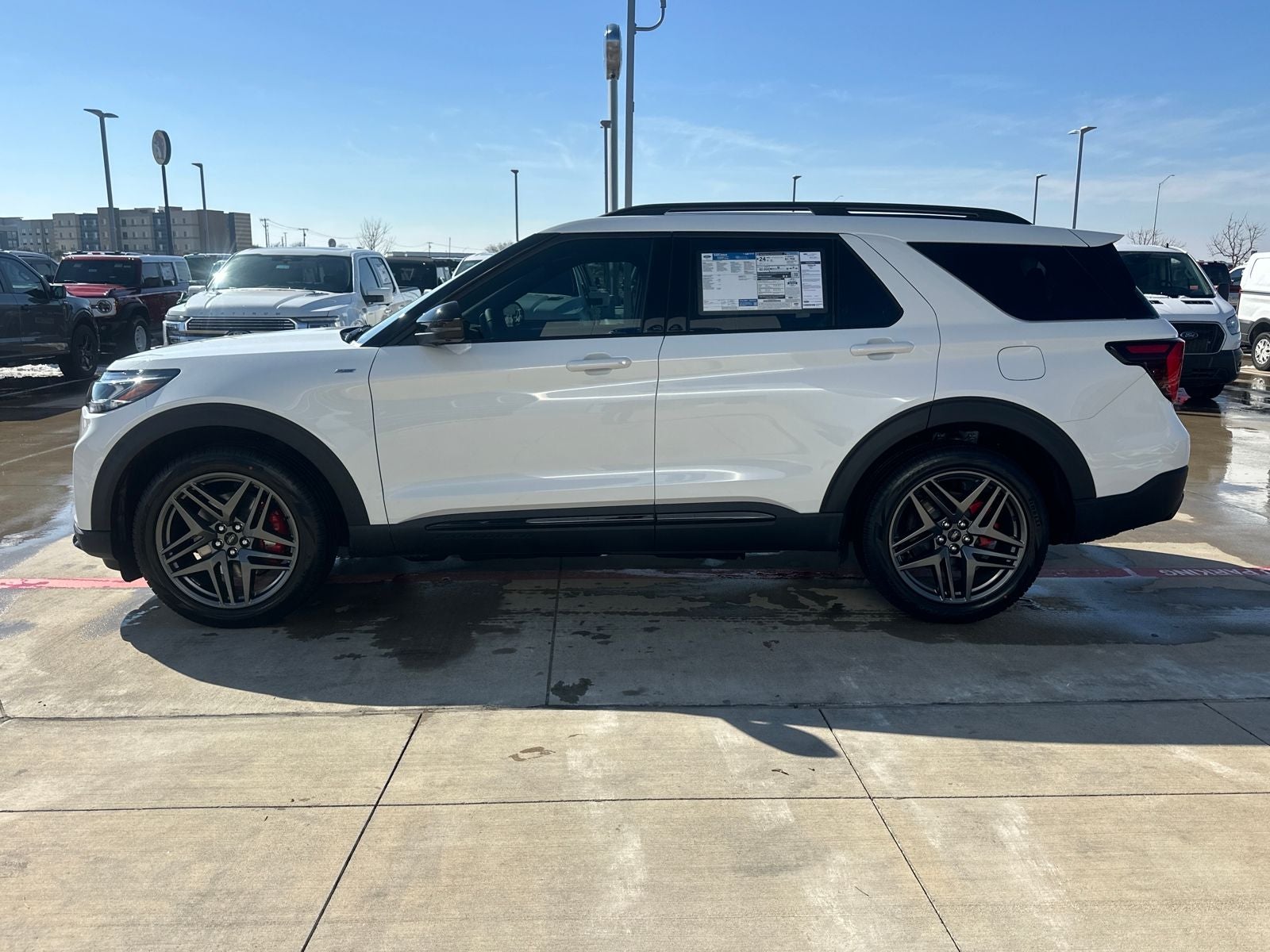 2026 Ford Explorer ST-Line