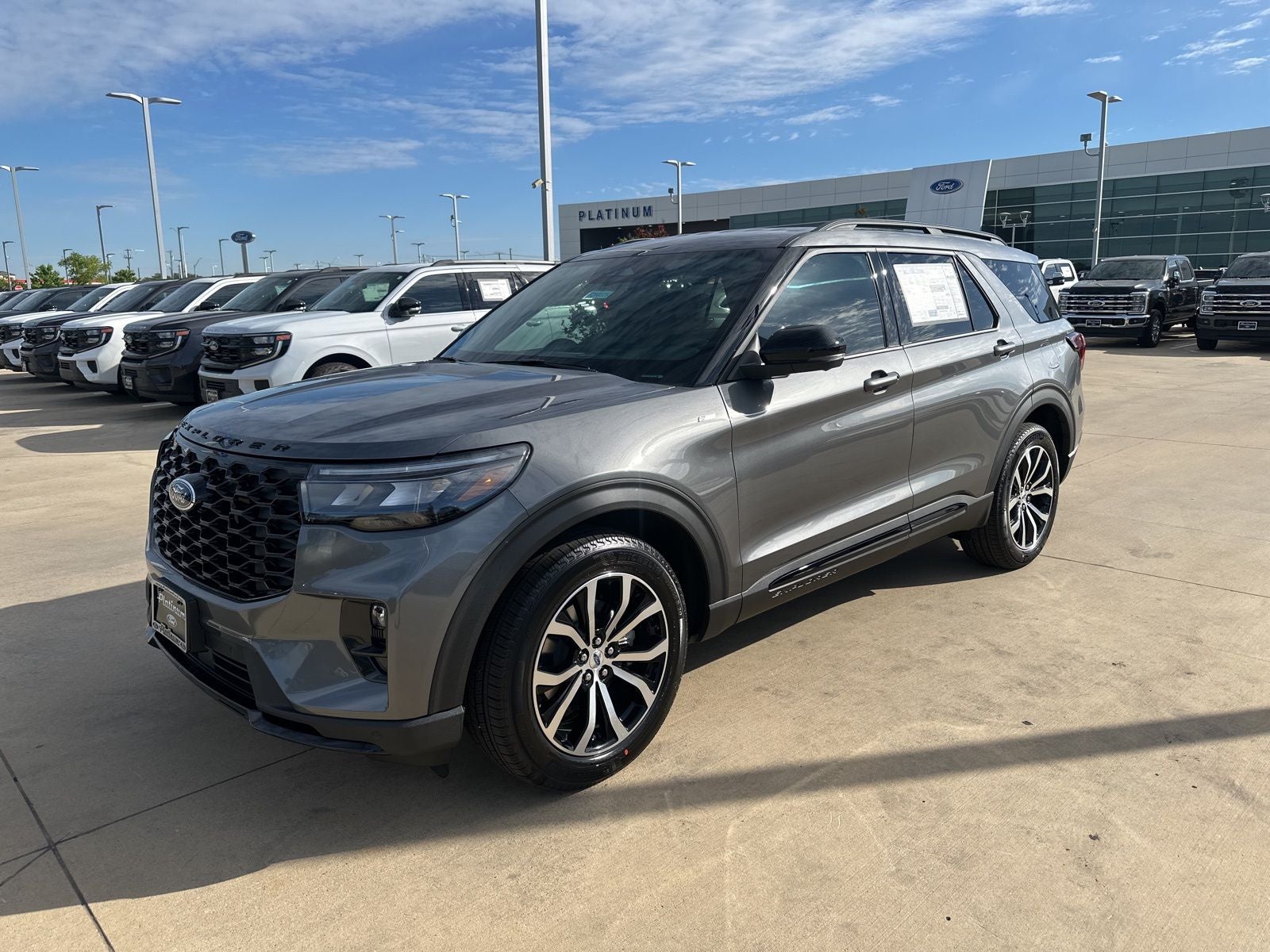2026 Ford Explorer ST-Line