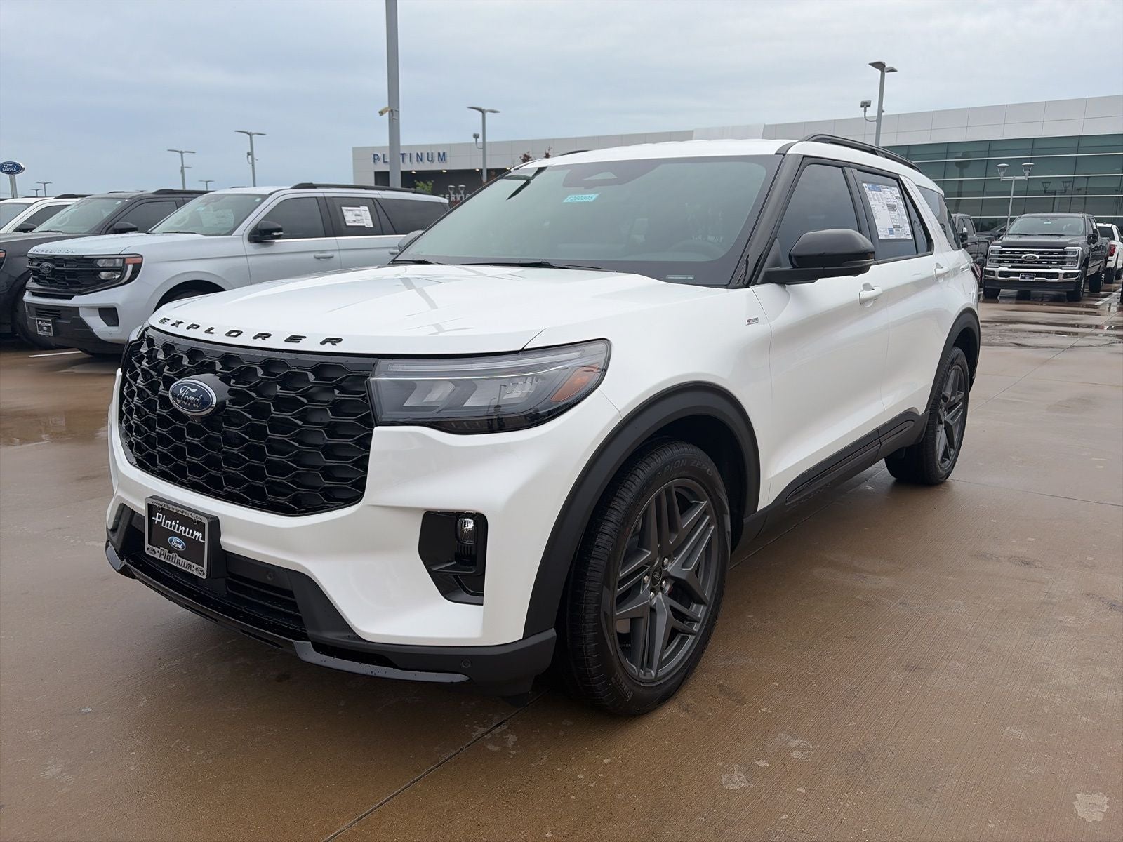 2026 Ford Explorer ST-Line