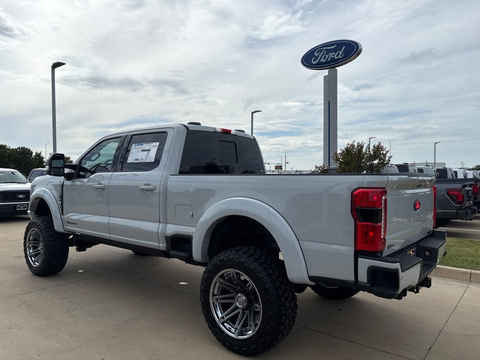 2026 Ford F-250SD Lariat