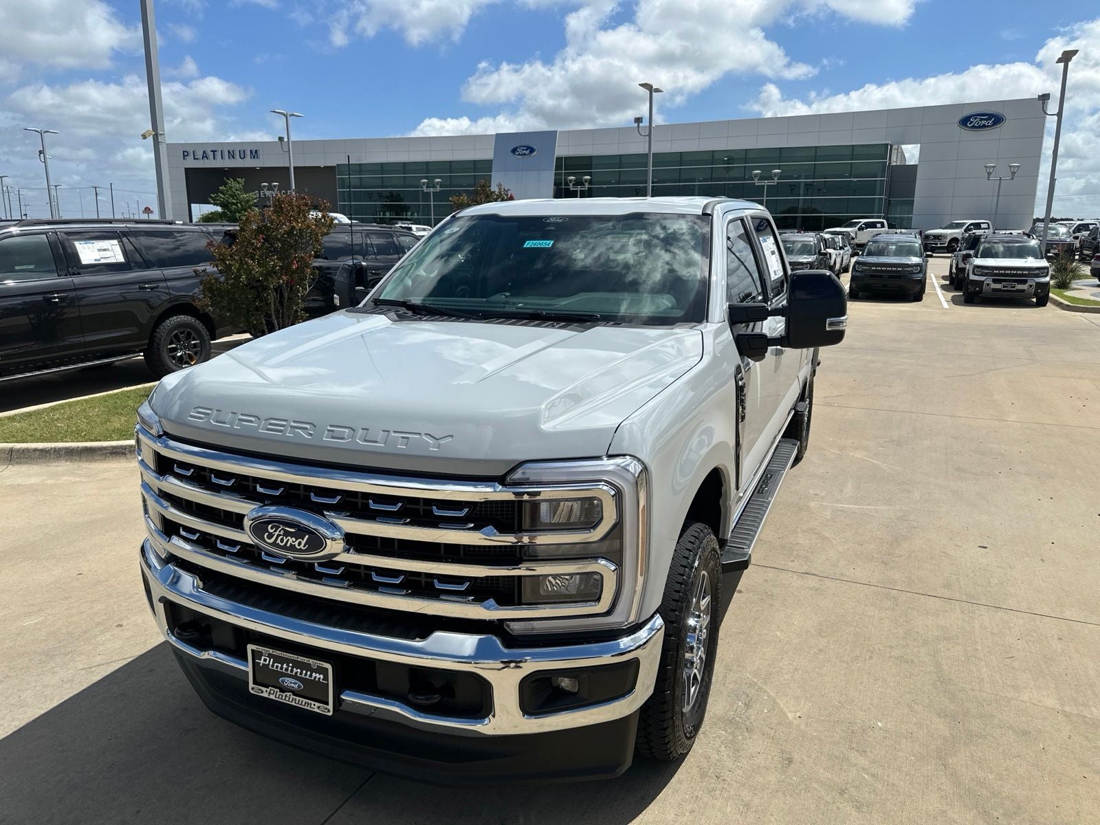 2026 Ford F-250SD Lariat