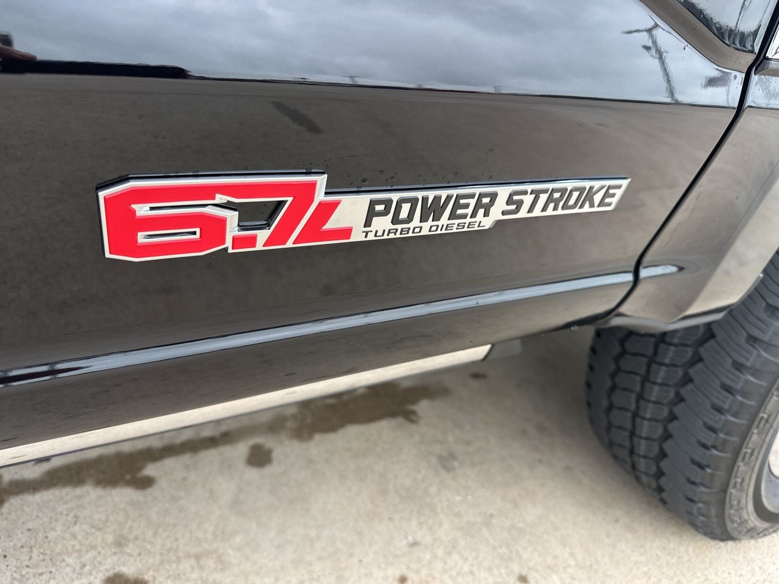 2025 Ford F-350SD Lariat