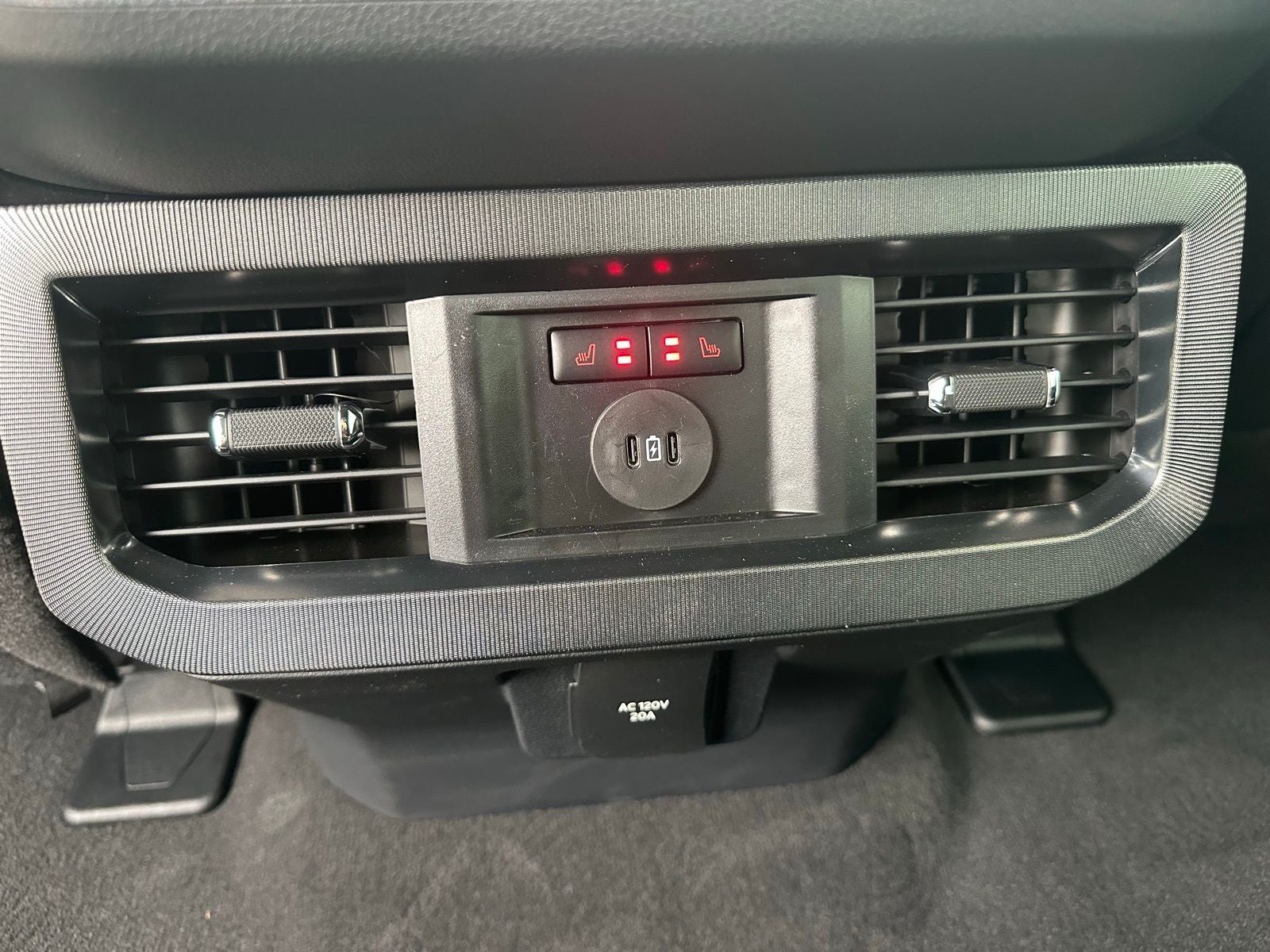 2025 Ford F-350SD Platinum