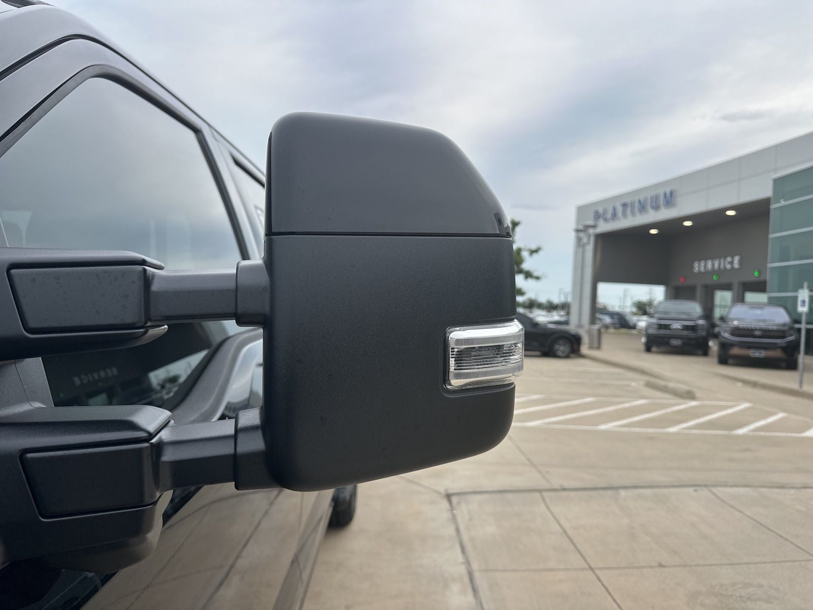 2025 Ford F-350SD Platinum