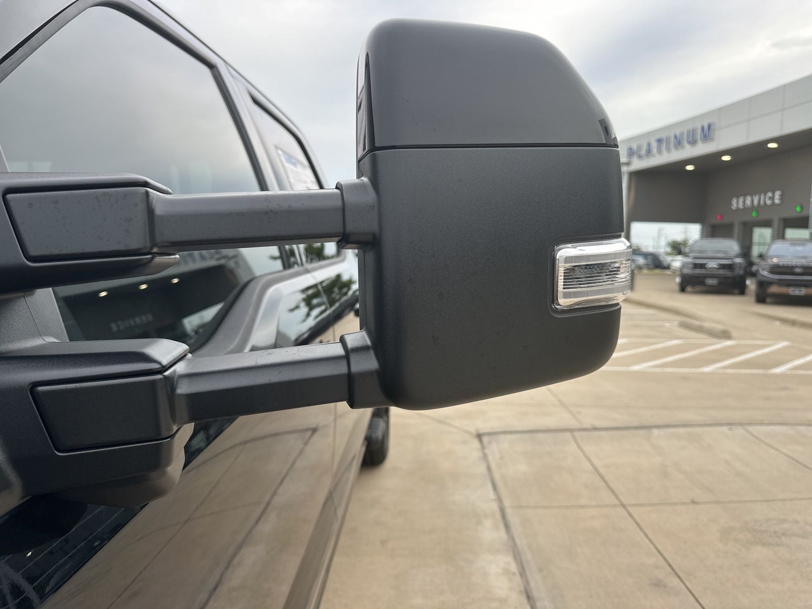 2025 Ford F-350SD Platinum