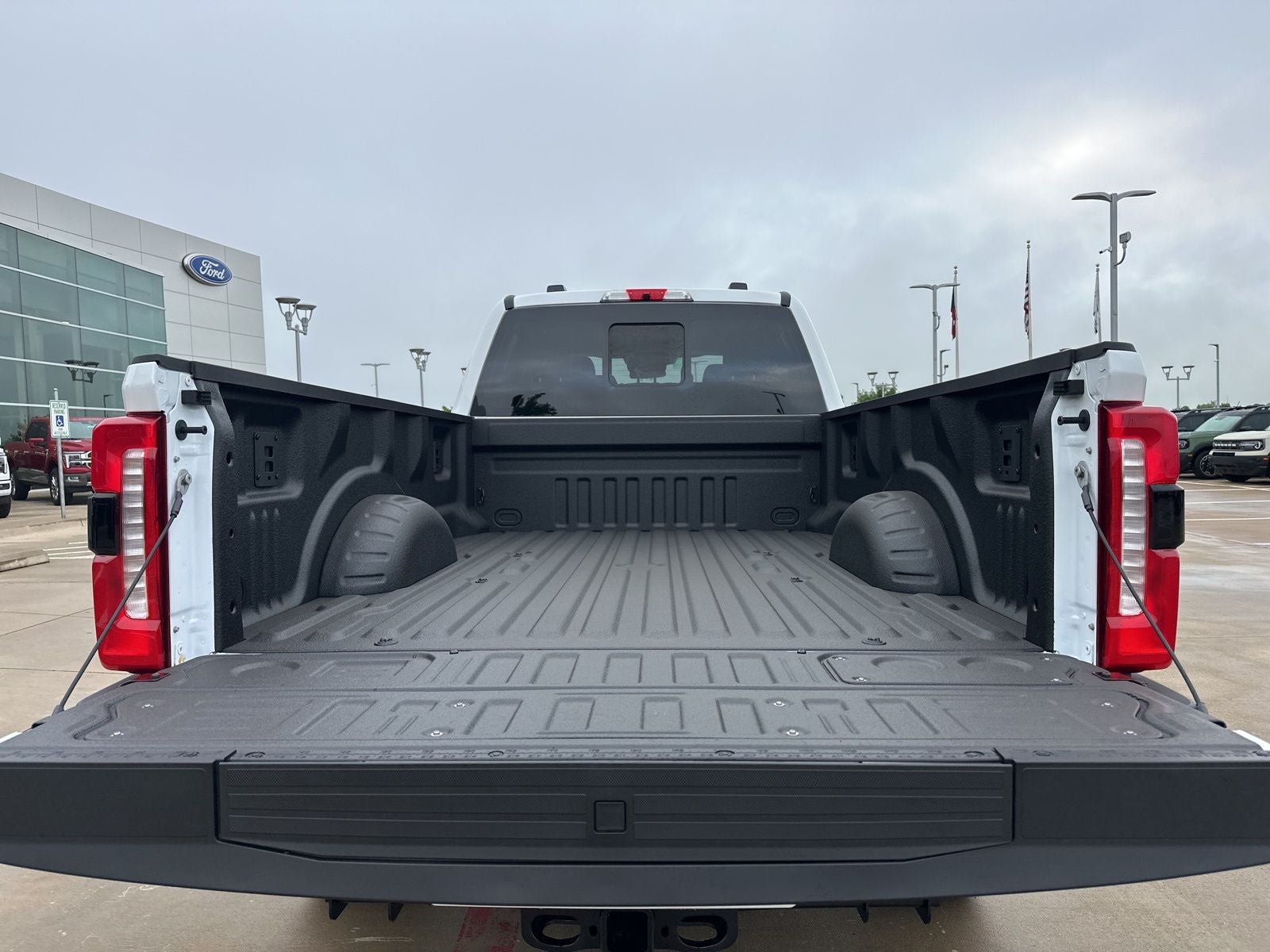 2025 Ford F-350SD Lariat