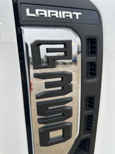 2025 Ford F-350SD Lariat