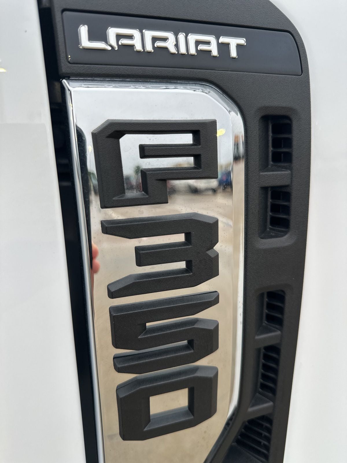 2025 Ford F-350SD Lariat