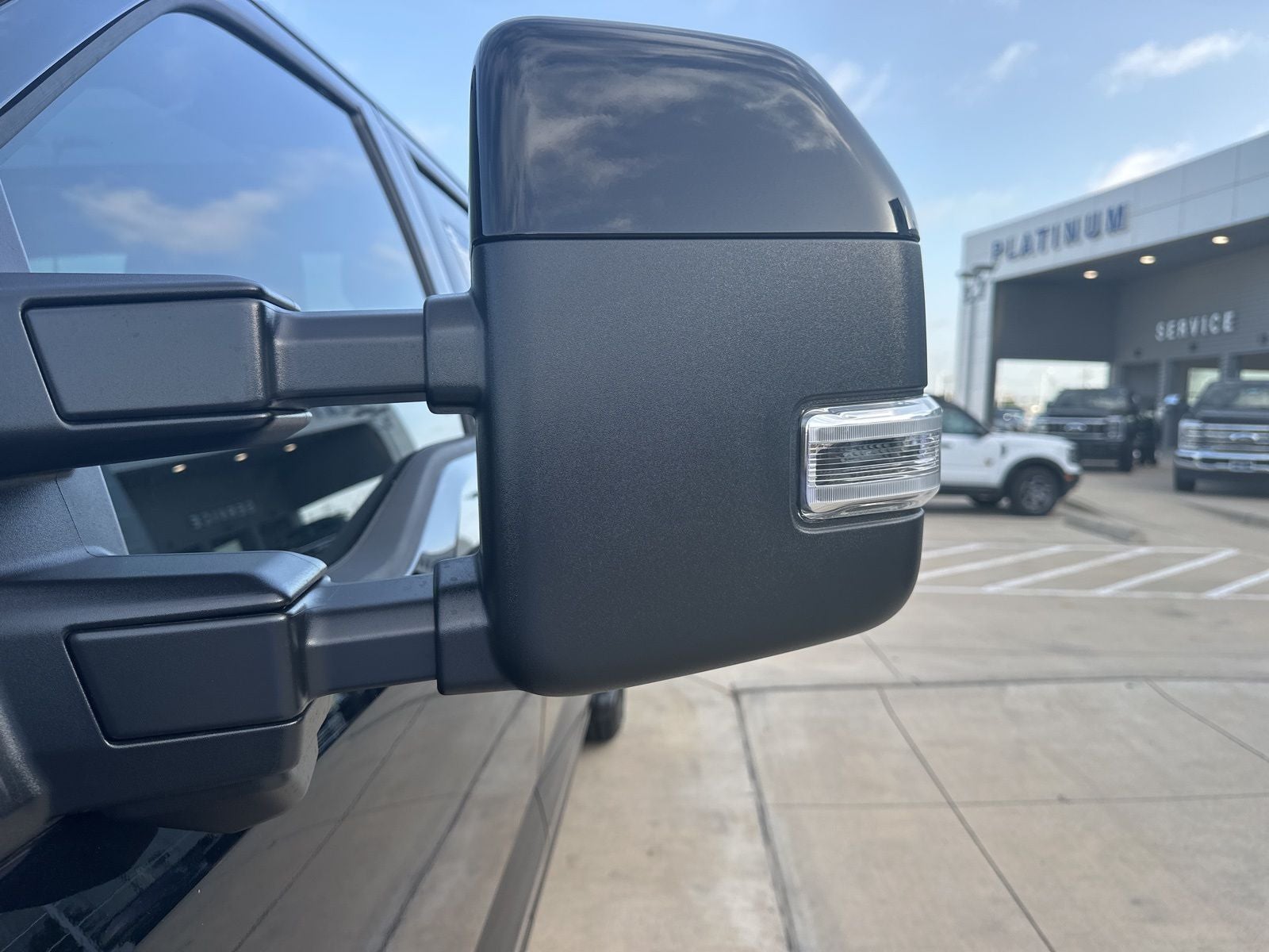 2025 Ford F-350SD Lariat