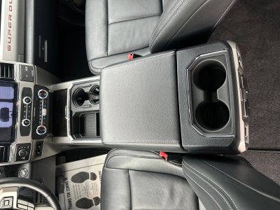 2022 Ford F-350SD Lariat