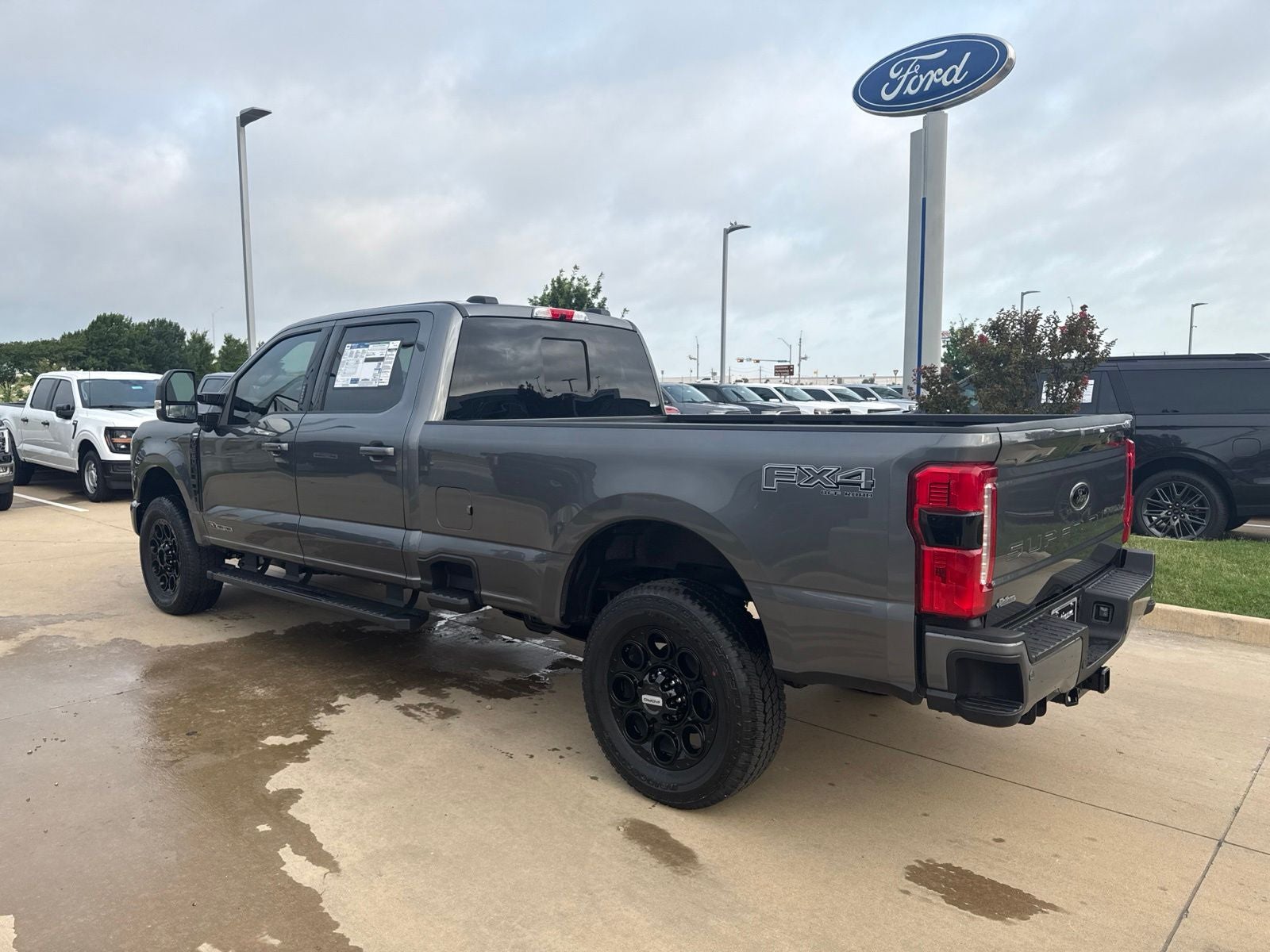 2026 Ford F-350SD Lariat
