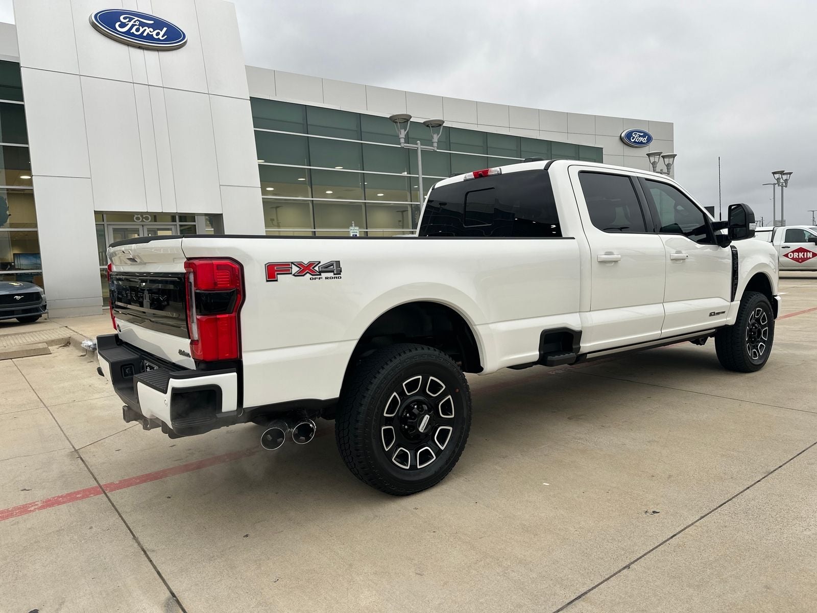 2025 Ford F-350SD Platinum