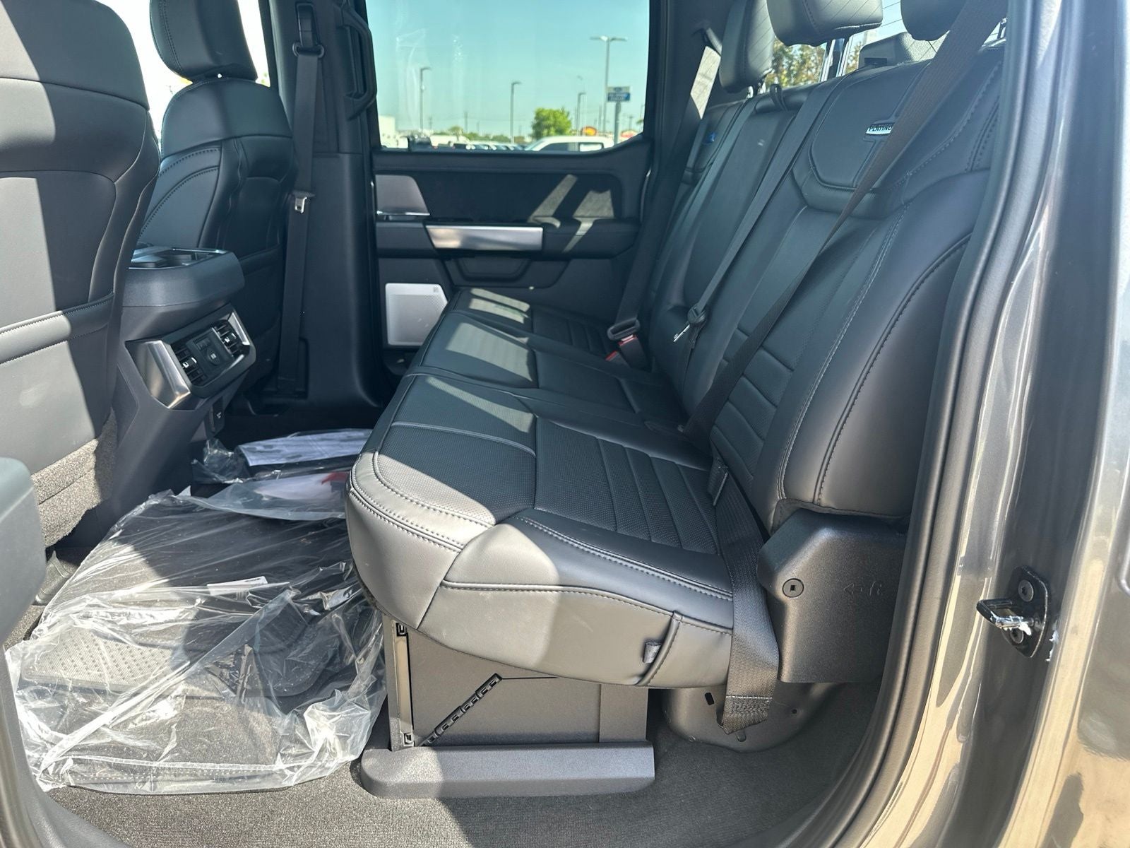 2026 Ford F-350SD Platinum DRW