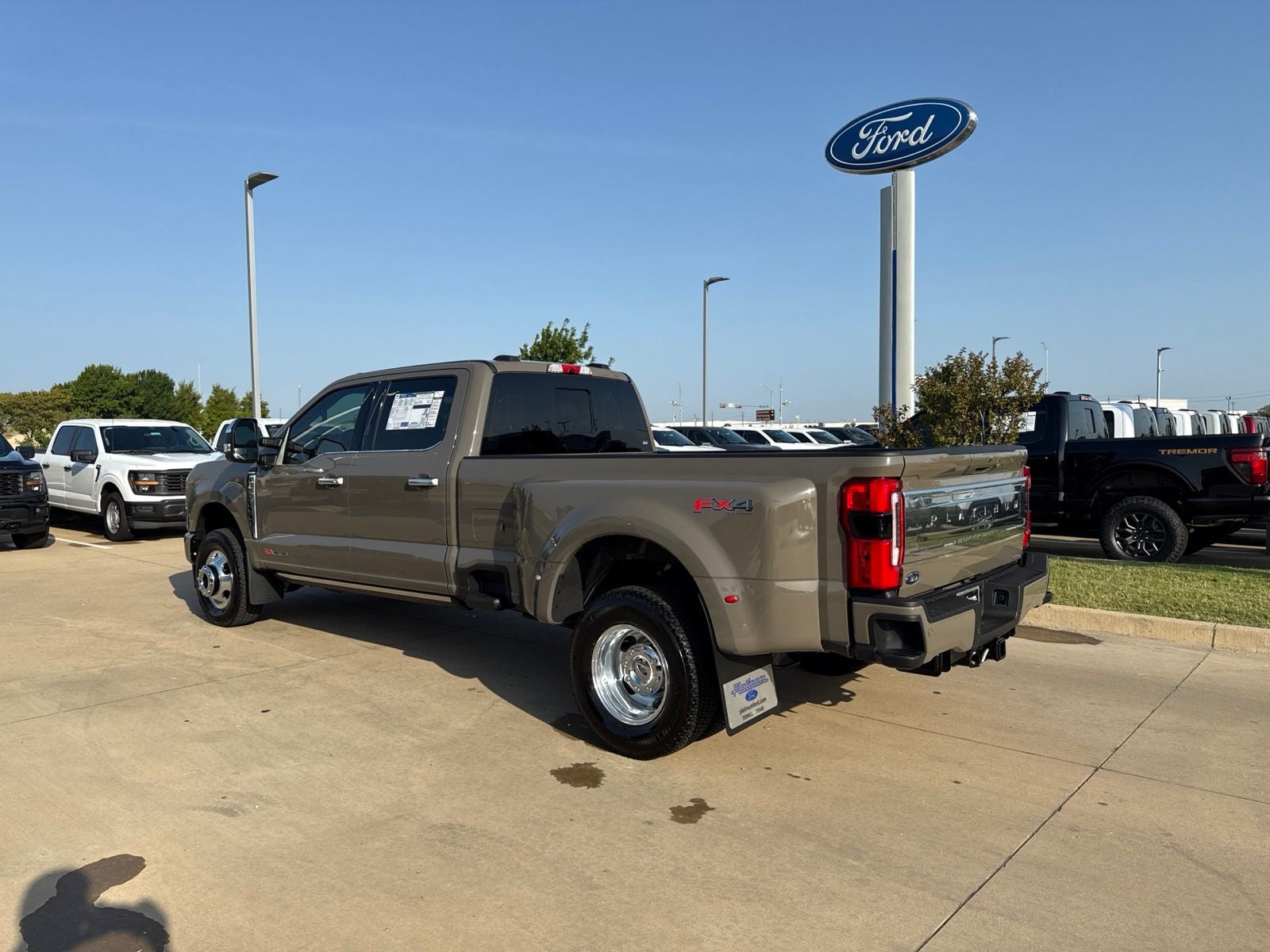2026 Ford F-350SD Platinum DRW