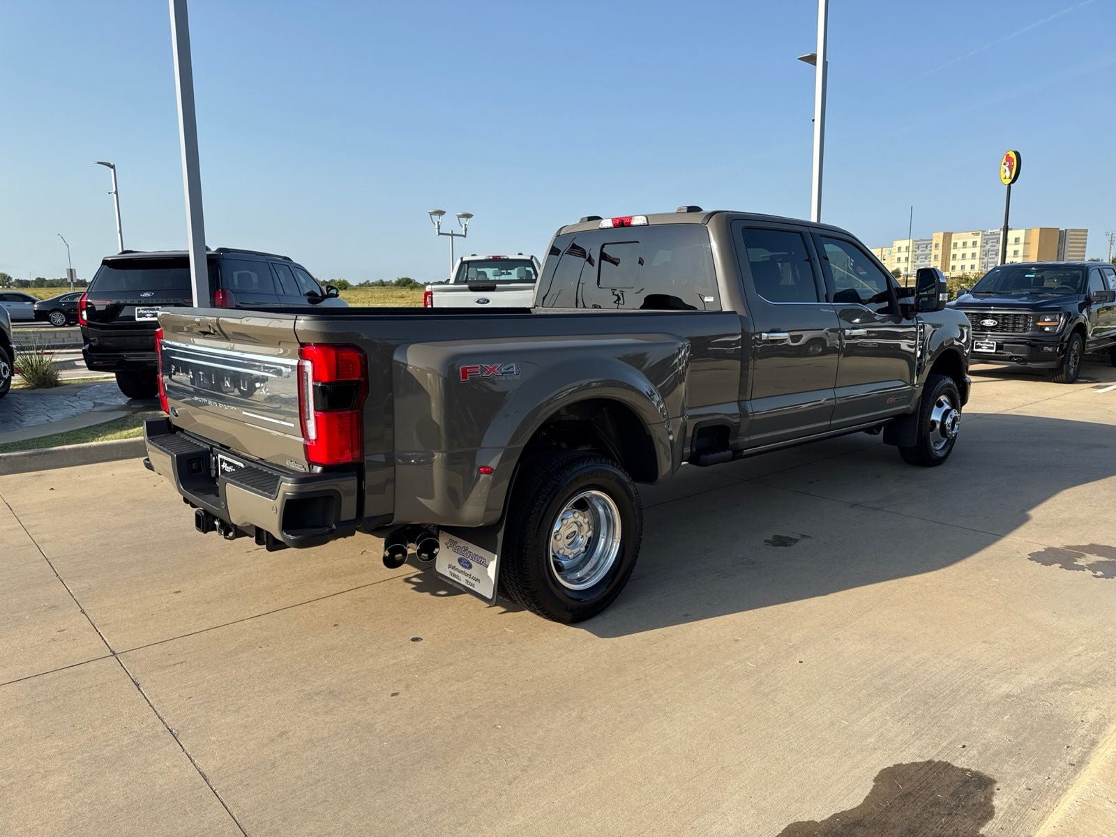 2026 Ford F-350SD Platinum DRW