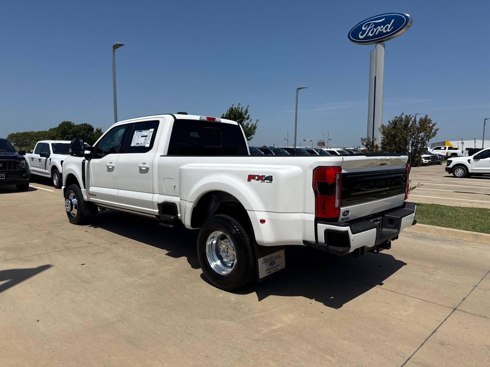 2026 Ford F-350SD Platinum DRW
