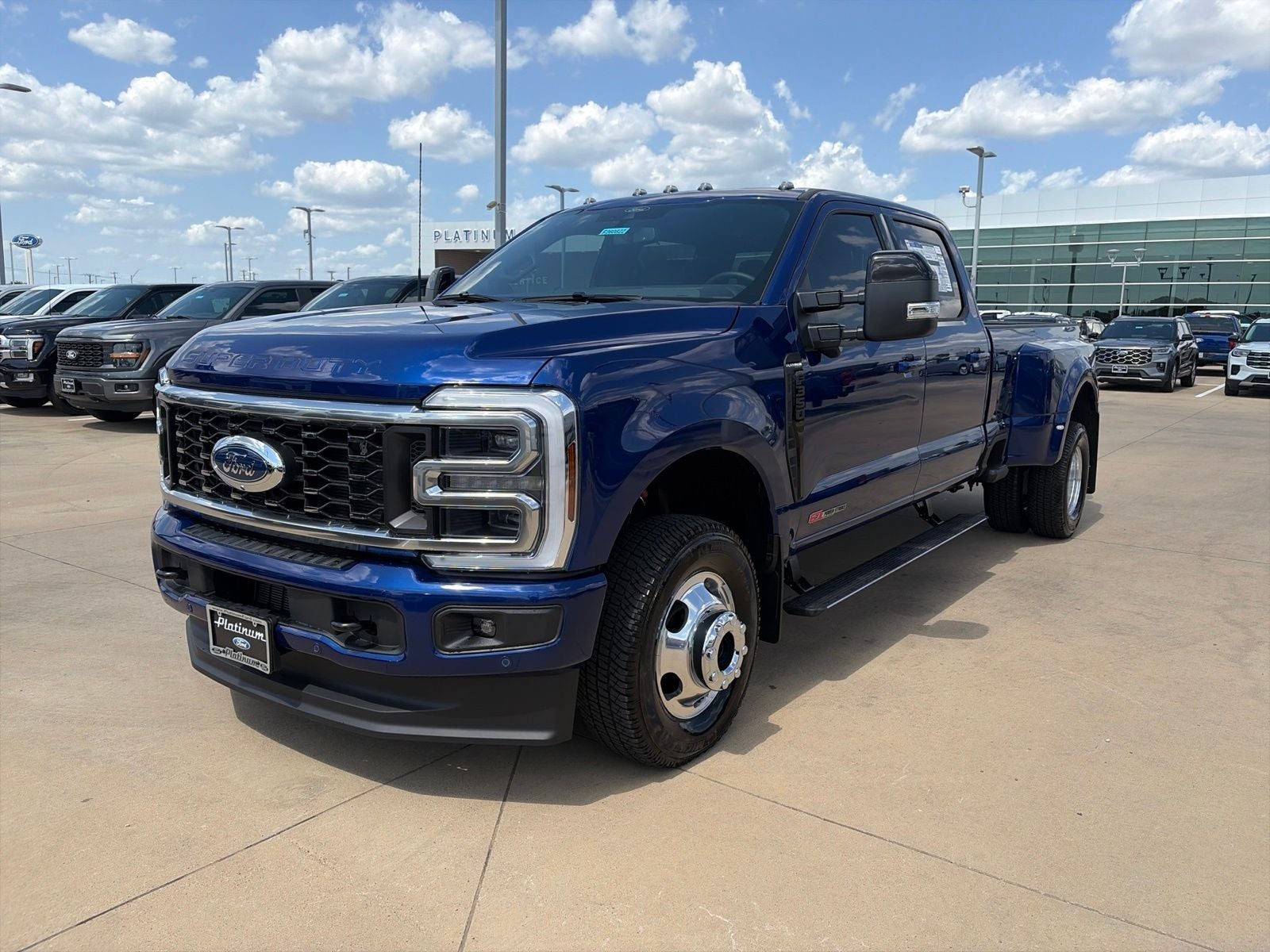 2026 Ford F-350SD Platinum DRW