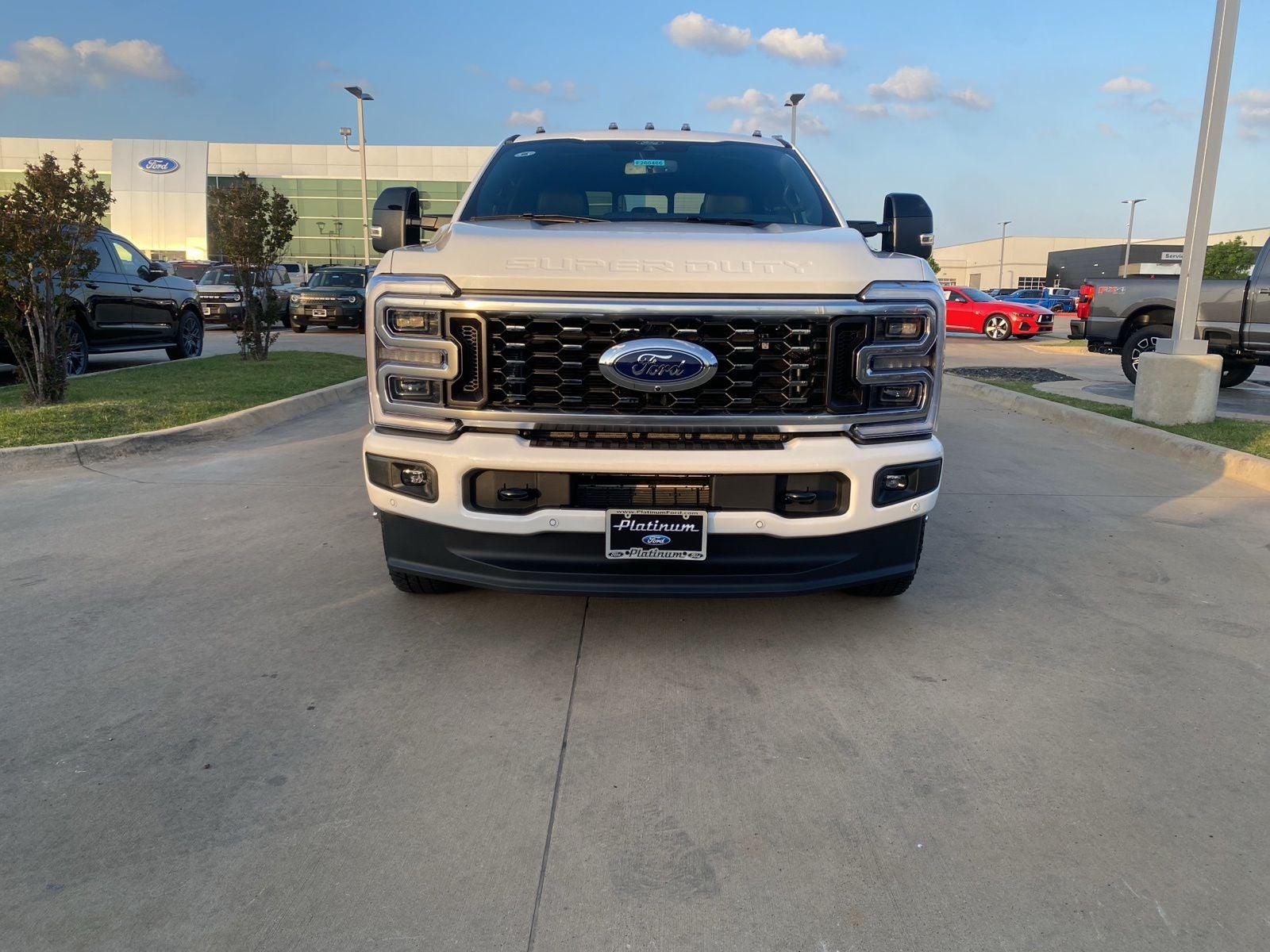 2026 Ford F-350SD Platinum DRW