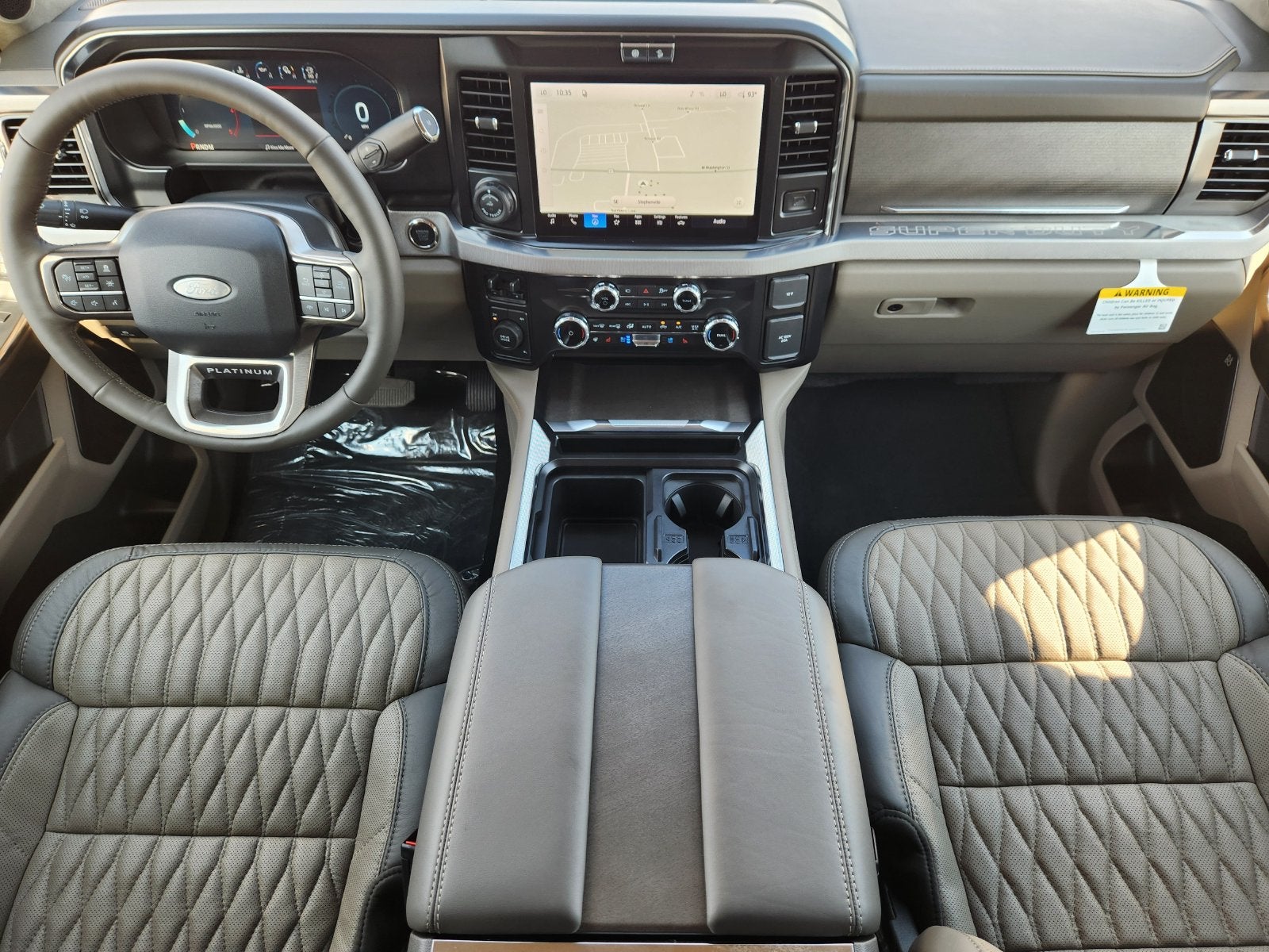 2027 Ford F-350SD Platinum DRW