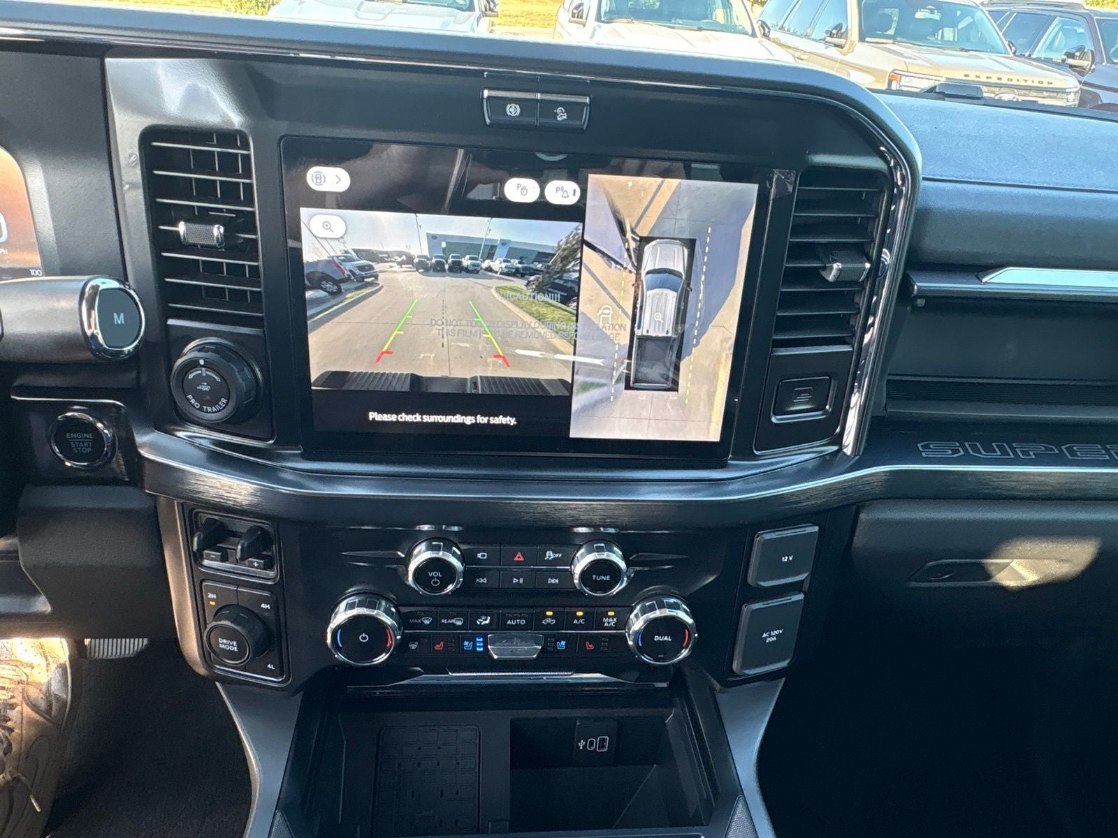 2026 Ford F-350SD Lariat DRW