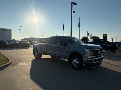 2026 Ford F-350SD Lariat DRW
