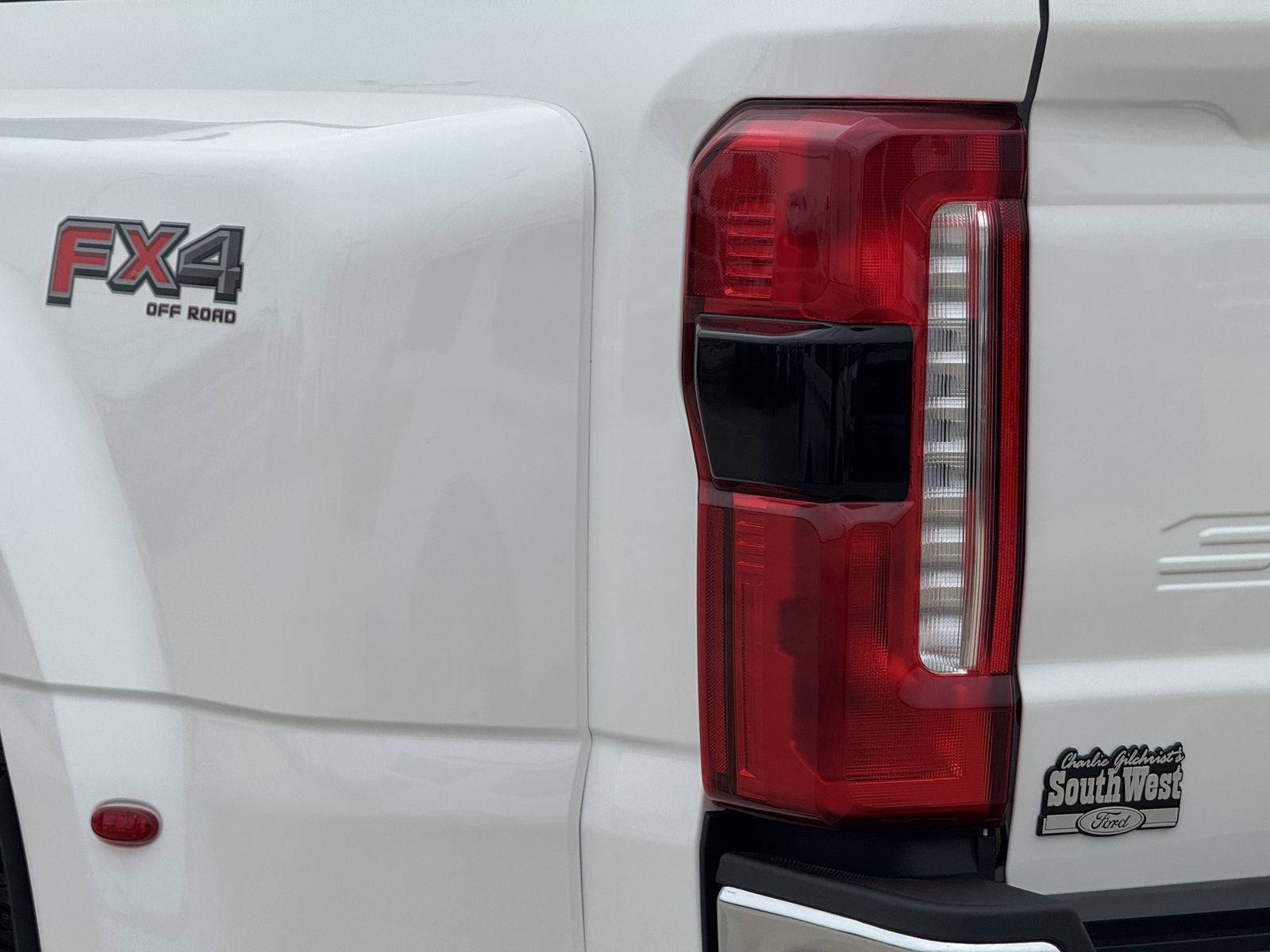 2026 Ford F-350SD Lariat DRW