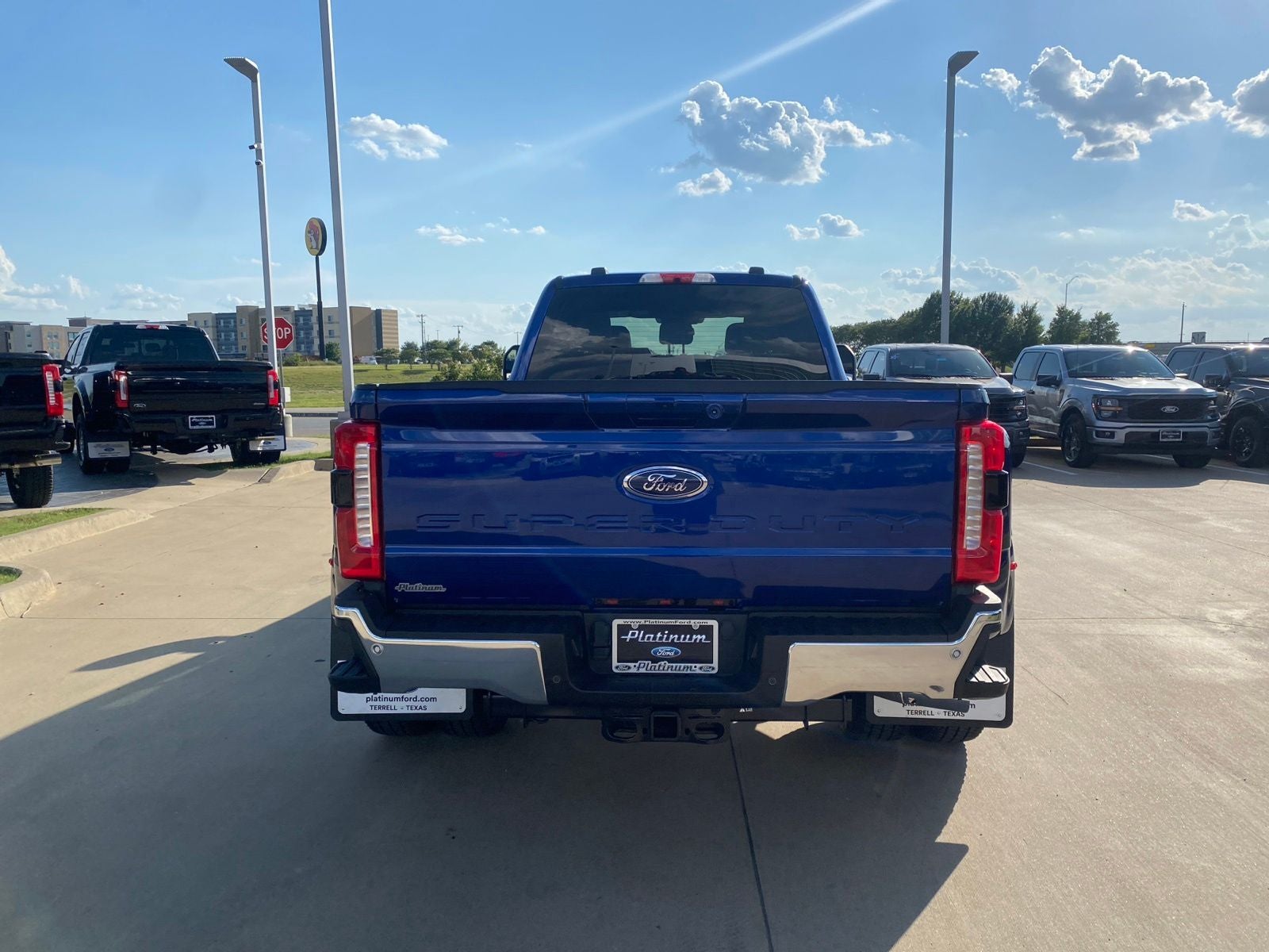 2026 Ford F-350SD Lariat DRW