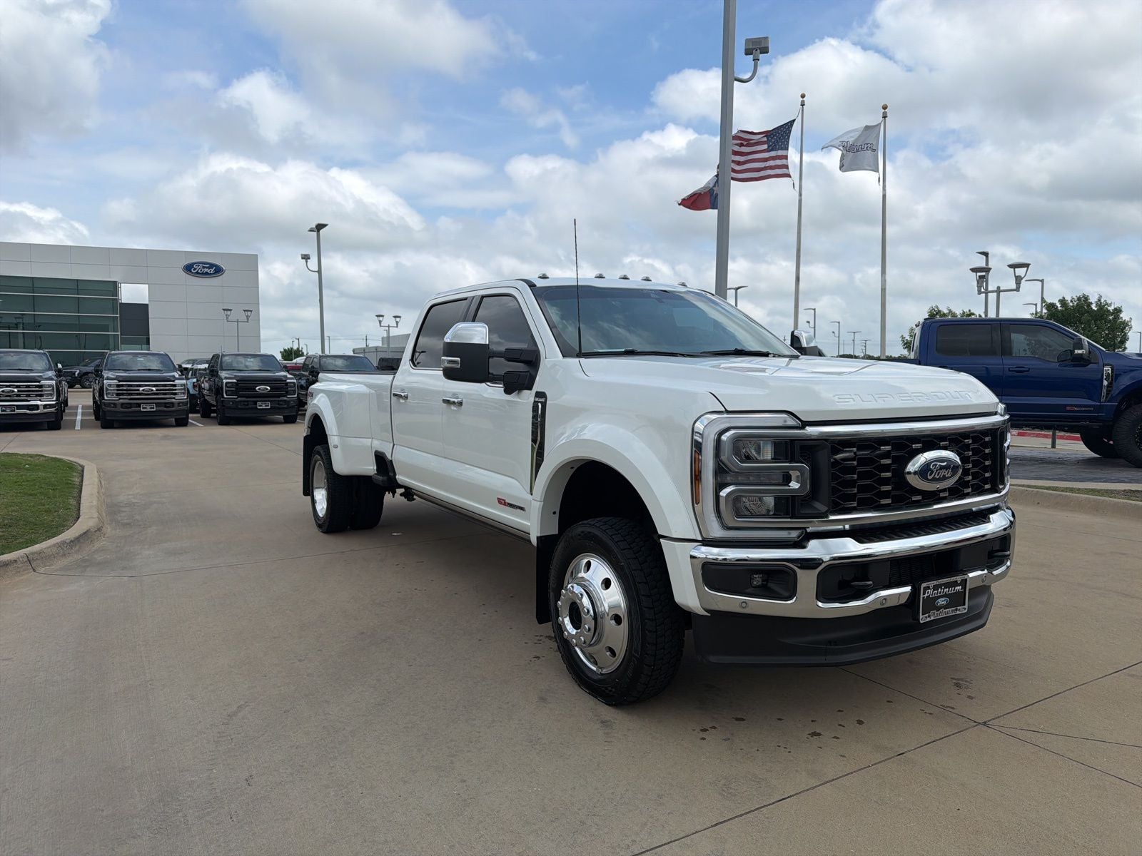 2025 Ford F-450SD King Ranch DRW