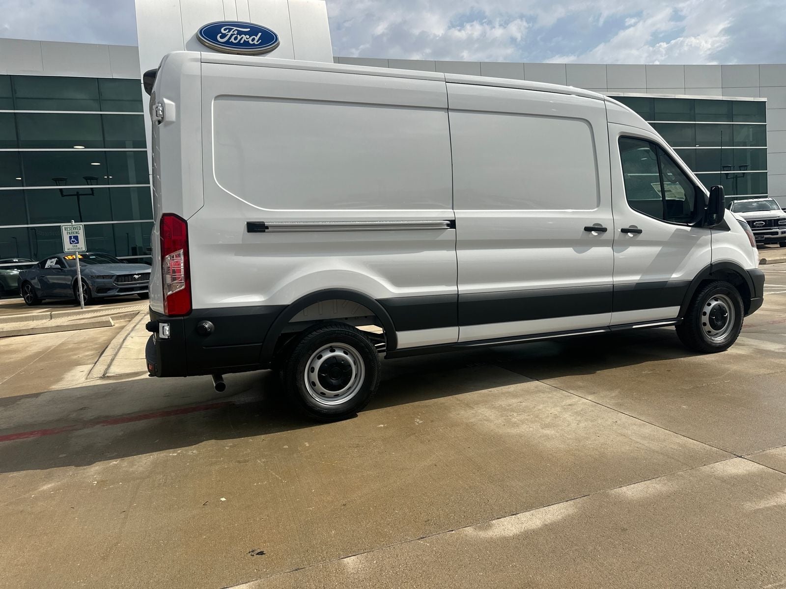 2026 Ford Transit-250 Base