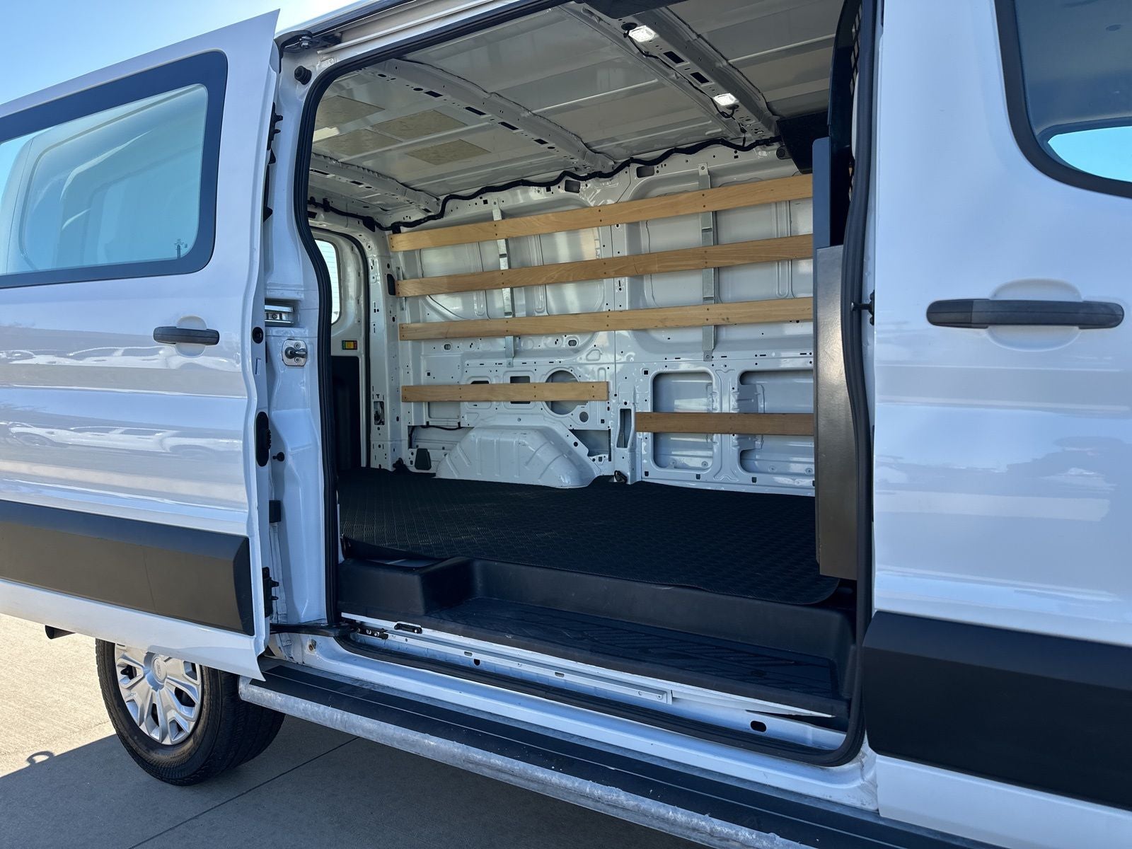 2024 Ford Transit-250 Base