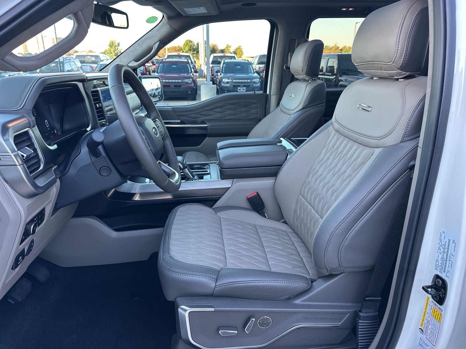 2025 Ford F-150 Platinum