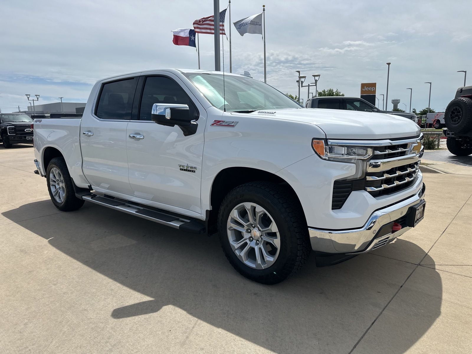 2025 Chevrolet Silverado 1500 LTZ
