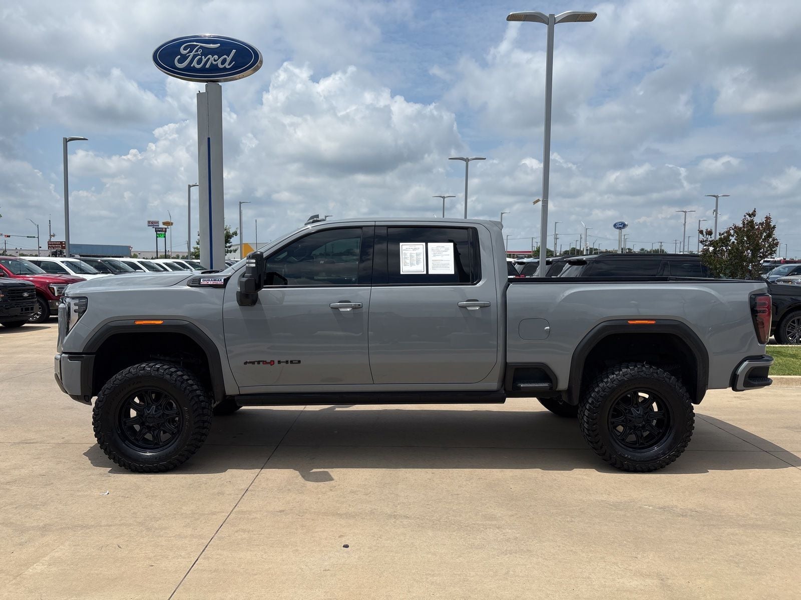 2024 GMC Sierra 2500HD AT4