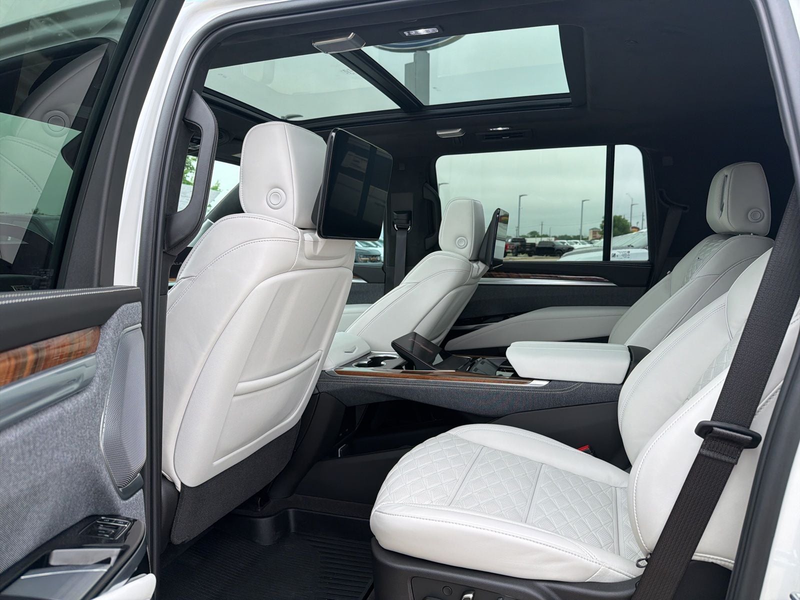 2025 Cadillac Escalade ESV Sport Platinum