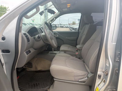 2016 Nissan Frontier SV