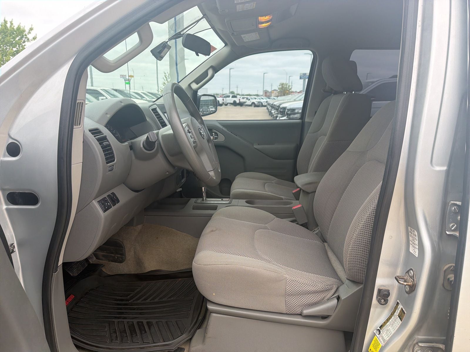2016 Nissan Frontier SV