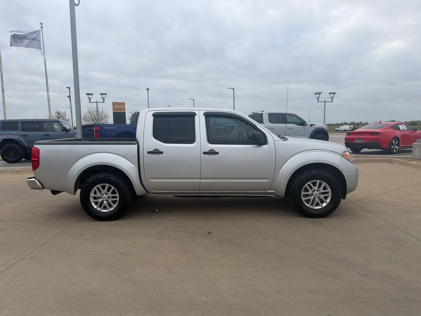 2016 Nissan Frontier SV