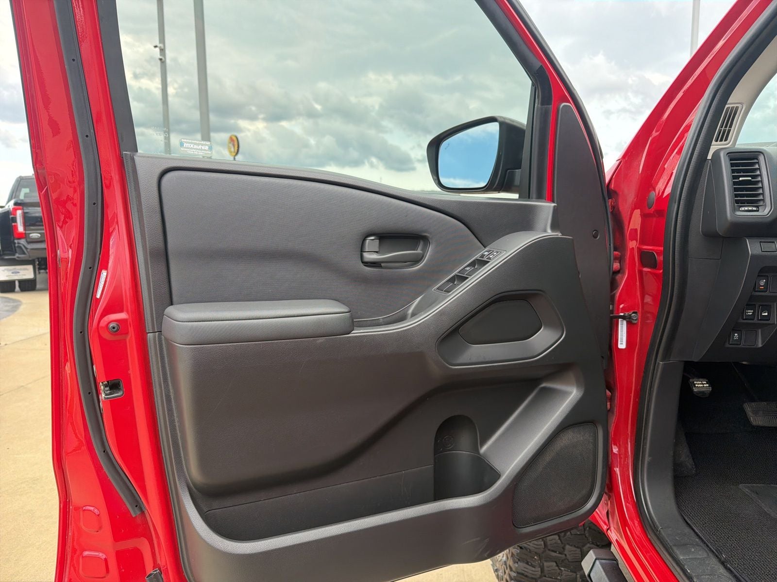 2023 Nissan Frontier S